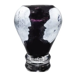 Vi Møtes vase 18 cm svart v:5454971